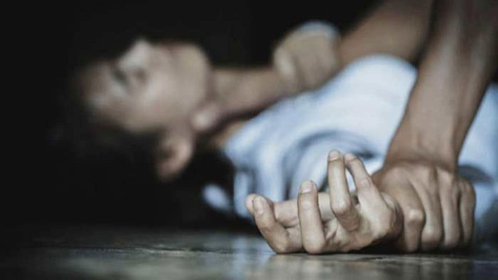 ঘুমের ওষুধ খাইয়ে পুত্রবধূকে ধর্ষণ