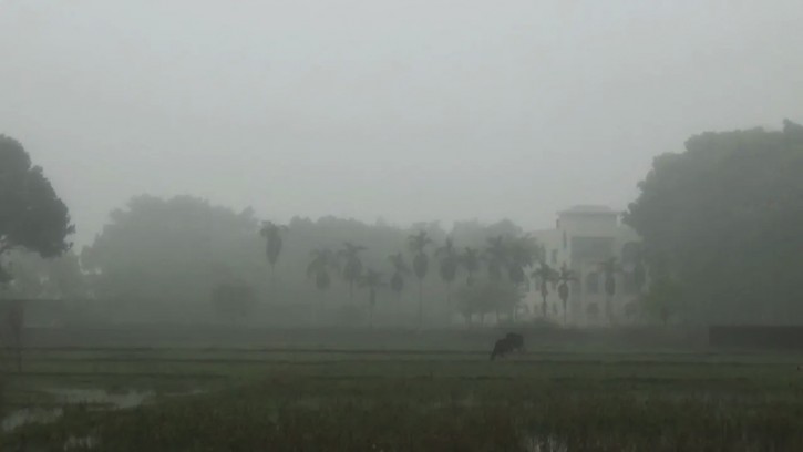 এক দিনে তাপমাত্রা কমেছে ৩ ডিগ্রি, বইছে ঠান্ডা বাতাস