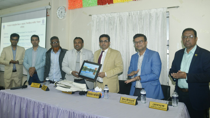 নোবিপ্রবিতে তথ্যপ্রযুক্তির উন্নয়ন ও সম্ভাবনা বিষয়ক সেমিনার অনুষ্ঠিত