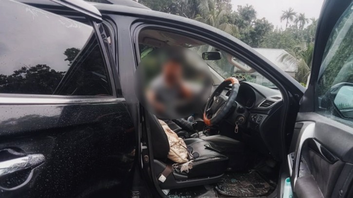 গোপালগঞ্জে ইউএনওর গাড়িতে হামলা-ভাঙচুর