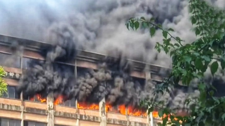 চট্টগ্রাম ইপিজেডে কারখানায় ভয়াবহ আগুন