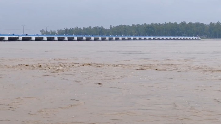 তিস্তার পানি বাড়ছে, বন্যার শঙ্কা